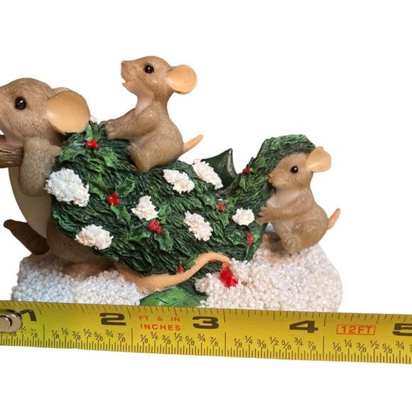 CHARMING TAILS BY FITZ & FLOYD FIGURINE "BRINGING HOME THE TREE" HOLIDAYS - Picture 14 of 15